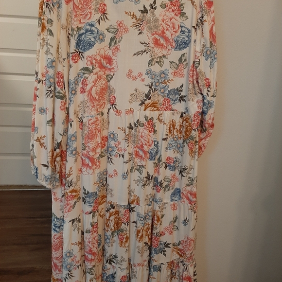 Linda Anderson Floral Maxi Dress with Button-Down Front NEW WITH TAGS - Picture 6 of 9